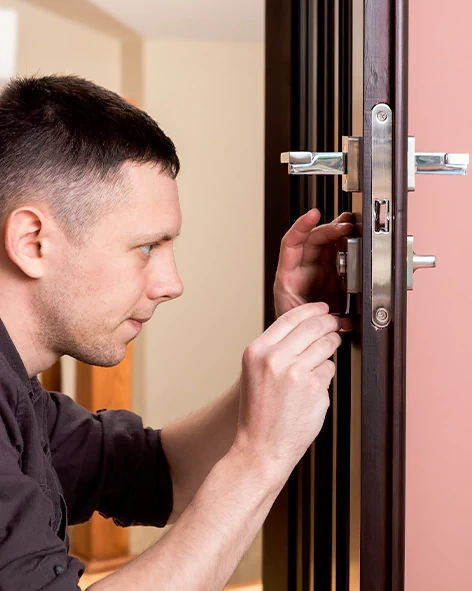 : Professional Locksmith For Commercial And Residential Locksmith Services in Oakland Park