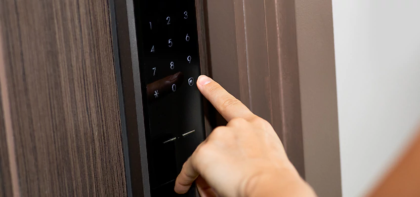 Smart Electric Locks Replacement Services in Oakland Park