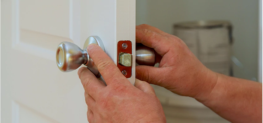 AAA Locksmiths For lock Replacement in Oakland Park